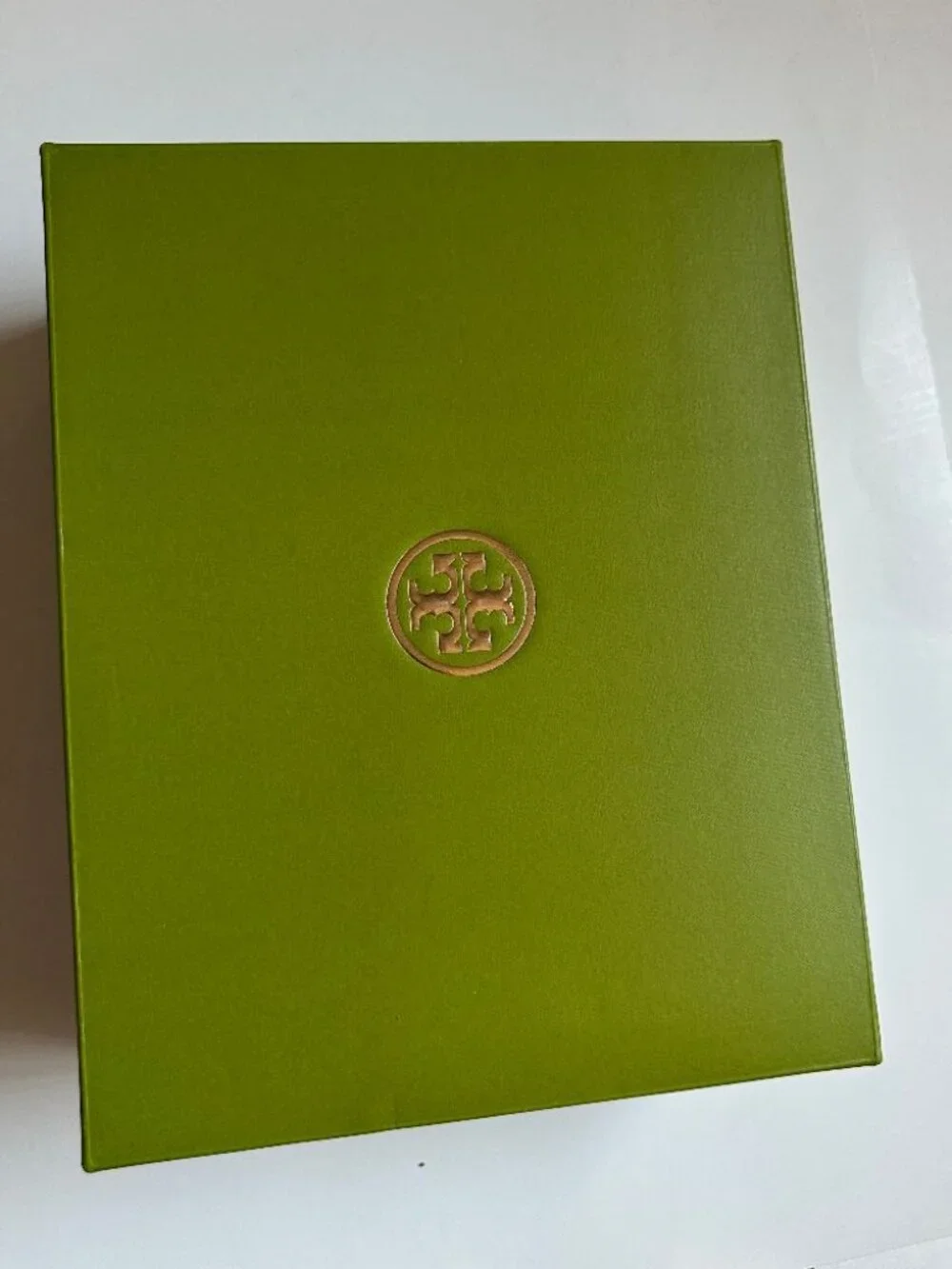 NEW TORY BURCH LARGE SHOE BOX STORAGE AND LACES 13
